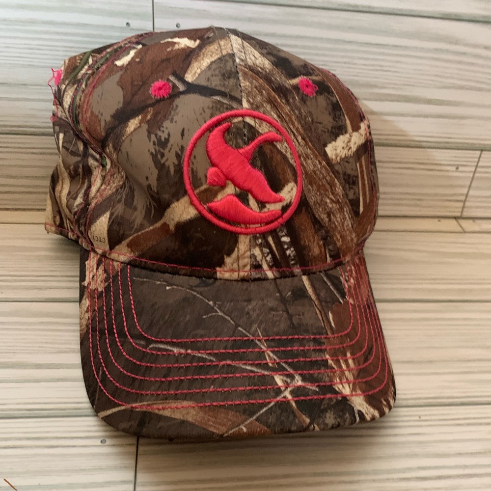 OV gear ladies for Camo Baseball Cap with Pink Logo